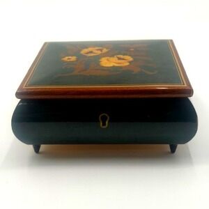 Vintage Italian Floral Marquetry Wood Music Box Romeo and Juliet Green Lacquer